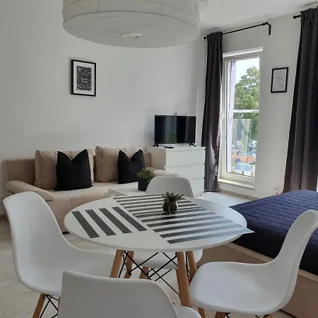 Apartament Rodzinny Przy Plazy アパート